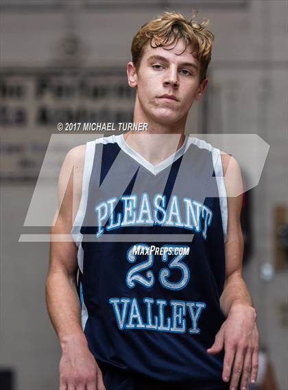 Thumbnail 1 in Pleasant Valley vs. Shasta photogallery.
