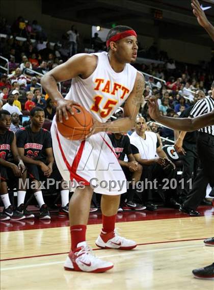 Thumbnail 2 in Taft vs. Westchester (CIF LACS Final) photogallery.