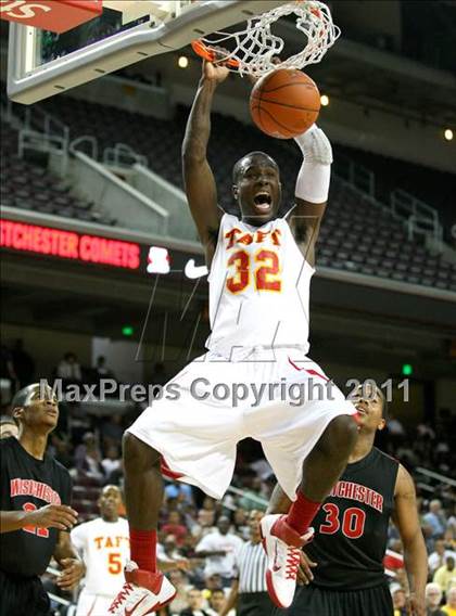 Thumbnail 2 in Taft vs. Westchester (CIF LACS Final) photogallery.