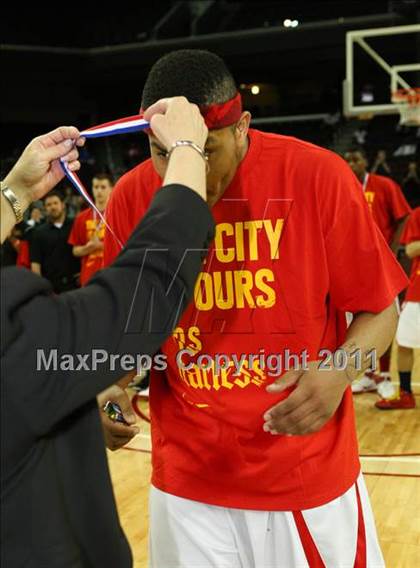Thumbnail 2 in Taft vs. Westchester (CIF LACS Final) photogallery.