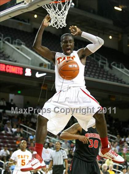 Thumbnail 3 in Taft vs. Westchester (CIF LACS Final) photogallery.