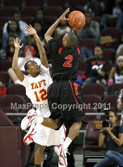 Thumbnail 2 in Taft vs. Westchester (CIF LACS Final) photogallery.