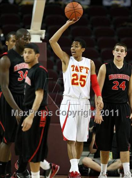 Thumbnail 2 in Taft vs. Westchester (CIF LACS Final) photogallery.