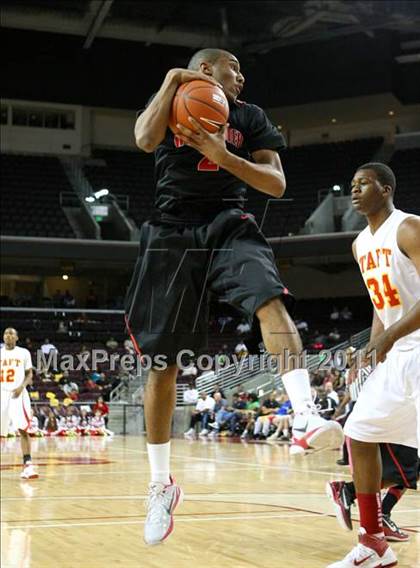 Thumbnail 1 in Taft vs. Westchester (CIF LACS Final) photogallery.