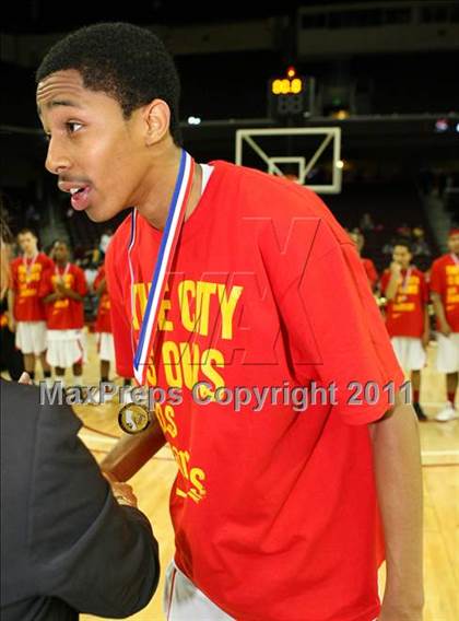 Thumbnail 2 in Taft vs. Westchester (CIF LACS Final) photogallery.
