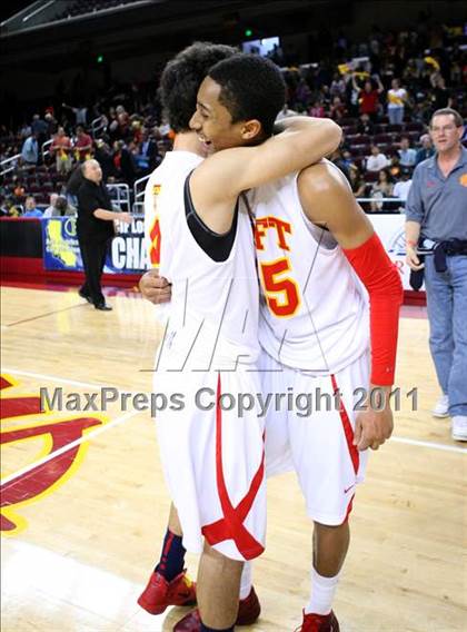 Thumbnail 3 in Taft vs. Westchester (CIF LACS Final) photogallery.
