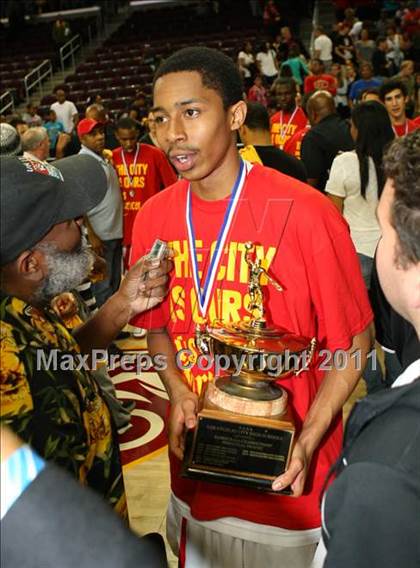 Thumbnail 1 in Taft vs. Westchester (CIF LACS Final) photogallery.