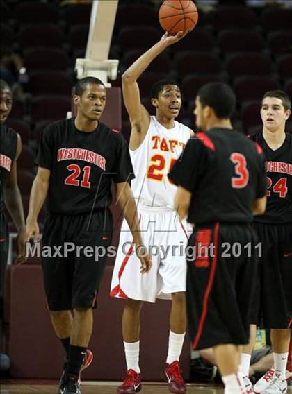 Thumbnail 1 in Taft vs. Westchester (CIF LACS Final) photogallery.