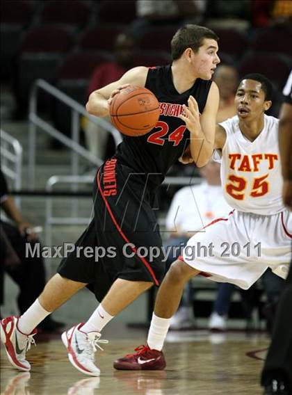 Thumbnail 3 in Taft vs. Westchester (CIF LACS Final) photogallery.