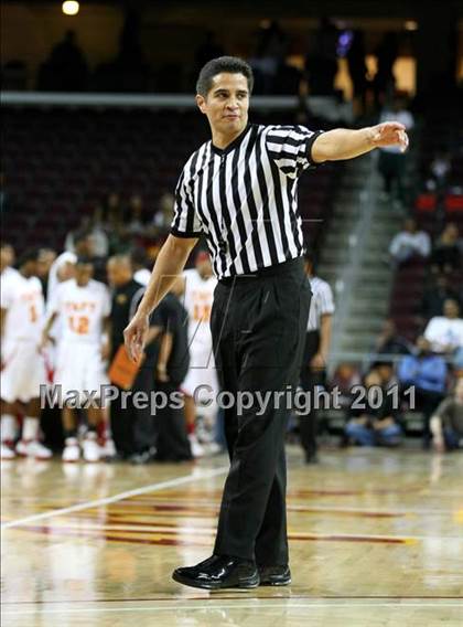 Thumbnail 2 in Taft vs. Westchester (CIF LACS Final) photogallery.