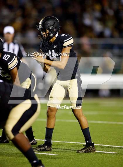 Thumbnail 2 in Azle vs Fossil Ridge photogallery.