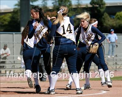Thumbnail 3 in Notre Dame-Salinas vs Valley Christian (D3 Section Final) photogallery.