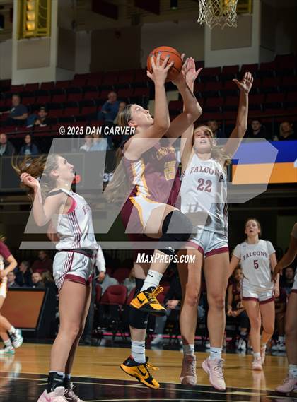 Thumbnail 3 in Albertus Magnus vs Christ the King (Slam Dunk Showcase) photogallery.