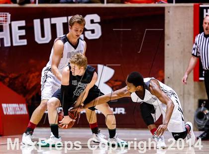 Thumbnail 3 in Hillcrest vs Alta (UHSAA 5A 1st Round) photogallery.