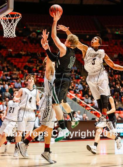 Thumbnail 3 in Hillcrest vs Alta (UHSAA 5A 1st Round) photogallery.