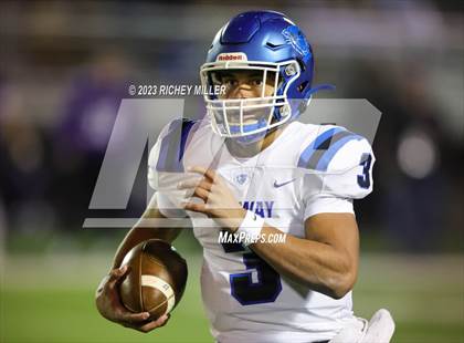 Thumbnail 1 in Conway vs. Fayetteville (AAA 7A Semifinal) photogallery.