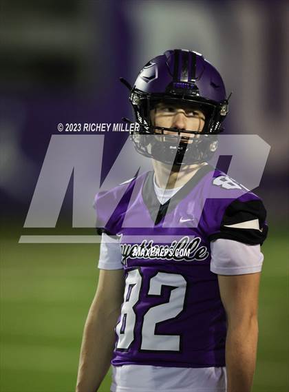 Thumbnail 1 in Conway vs. Fayetteville (AAA 7A Semifinal) photogallery.