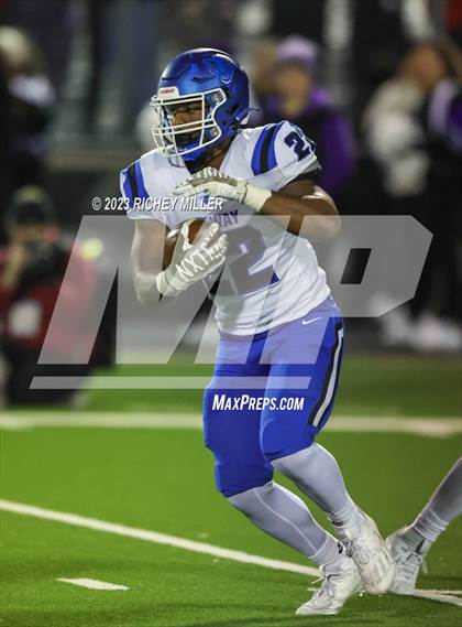 Thumbnail 2 in Conway vs. Fayetteville (AAA 7A Semifinal) photogallery.