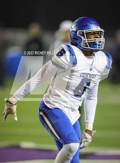 Thumbnail 1 in Conway vs. Fayetteville (AAA 7A Semifinal) photogallery.