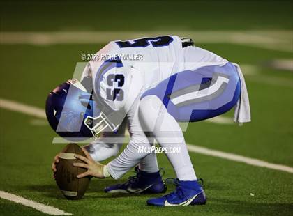 Thumbnail 1 in Conway vs. Fayetteville (AAA 7A Semifinal) photogallery.