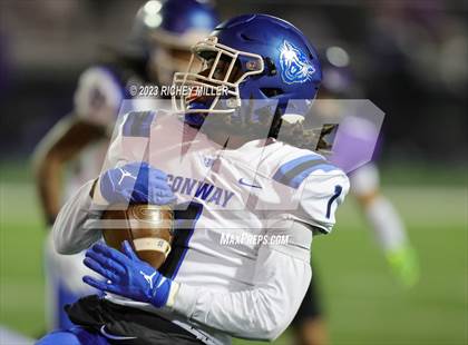 Thumbnail 2 in Conway vs. Fayetteville (AAA 7A Semifinal) photogallery.