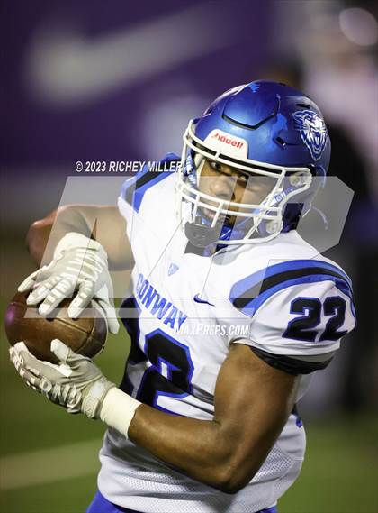Thumbnail 3 in Conway vs. Fayetteville (AAA 7A Semifinal) photogallery.