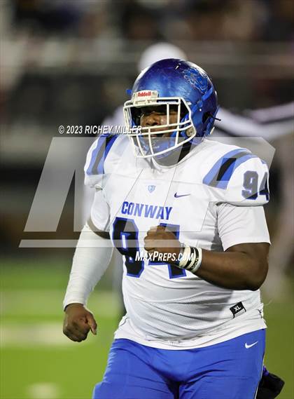 Thumbnail 1 in Conway vs. Fayetteville (AAA 7A Semifinal) photogallery.