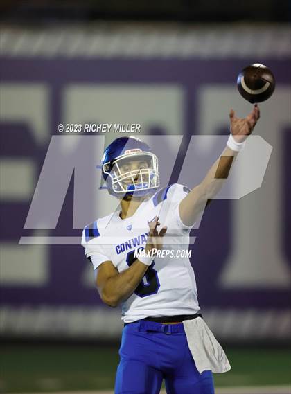 Thumbnail 3 in Conway vs. Fayetteville (AAA 7A Semifinal) photogallery.