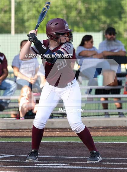 Thumbnail 2 in Rockwall vs. Rowlett (UIL 6A Bi-District) photogallery.