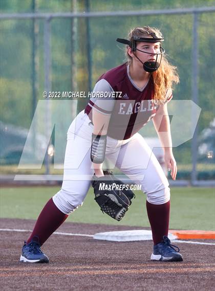 Thumbnail 2 in Rockwall vs. Rowlett (UIL 6A Bi-District) photogallery.