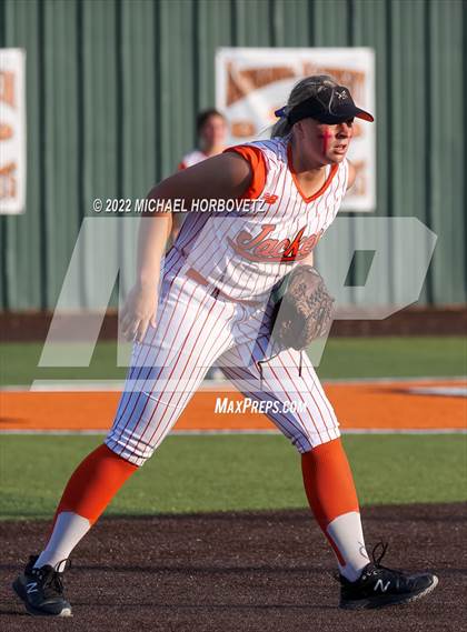 Thumbnail 1 in Rockwall vs. Rowlett (UIL 6A Bi-District) photogallery.