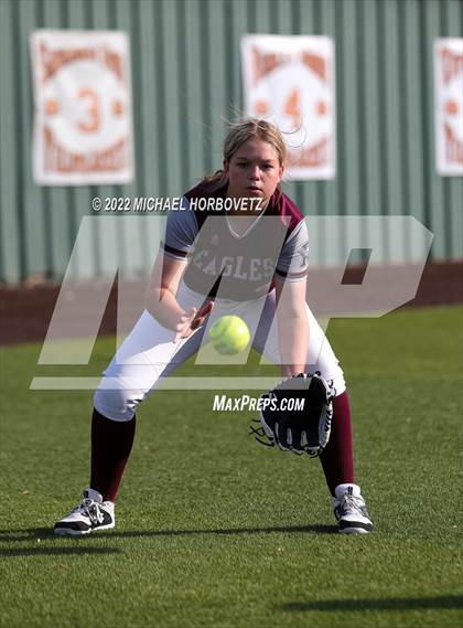 Thumbnail 2 in Rockwall vs. Rowlett (UIL 6A Bi-District) photogallery.