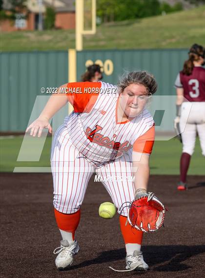 Thumbnail 1 in Rockwall vs. Rowlett (UIL 6A Bi-District) photogallery.