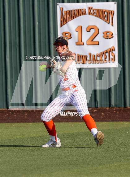 Thumbnail 1 in Rockwall vs. Rowlett (UIL 6A Bi-District) photogallery.