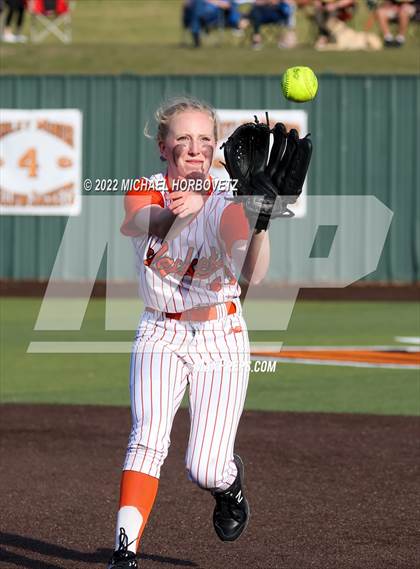 Thumbnail 1 in Rockwall vs. Rowlett (UIL 6A Bi-District) photogallery.
