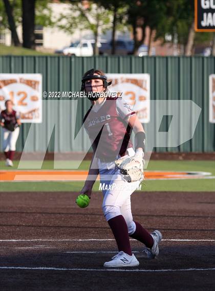 Thumbnail 3 in Rockwall vs. Rowlett (UIL 6A Bi-District) photogallery.