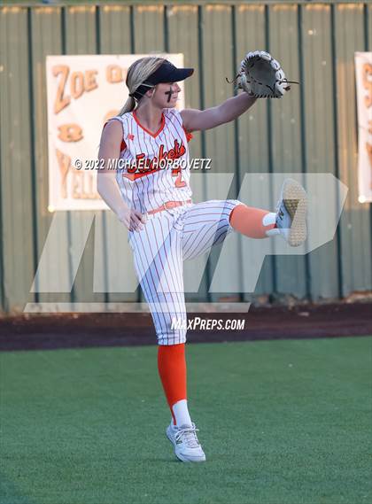 Thumbnail 3 in Rockwall vs. Rowlett (UIL 6A Bi-District) photogallery.