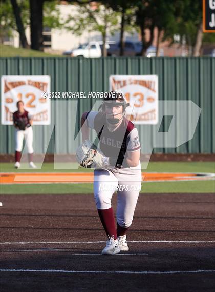 Thumbnail 2 in Rockwall vs. Rowlett (UIL 6A Bi-District) photogallery.