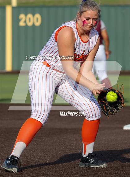 Thumbnail 3 in Rockwall vs. Rowlett (UIL 6A Bi-District) photogallery.