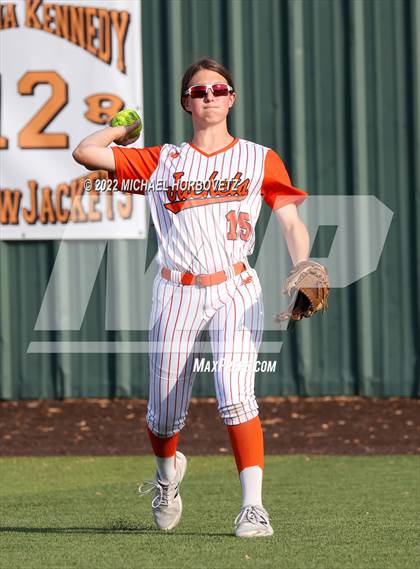 Thumbnail 2 in Rockwall vs. Rowlett (UIL 6A Bi-District) photogallery.