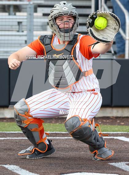 Thumbnail 3 in Rockwall vs. Rowlett (UIL 6A Bi-District) photogallery.