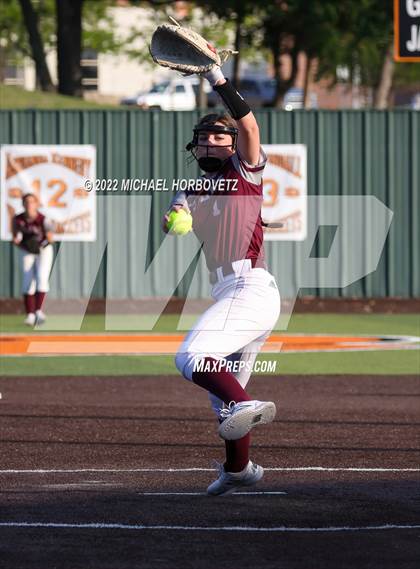 Thumbnail 1 in Rockwall vs. Rowlett (UIL 6A Bi-District) photogallery.