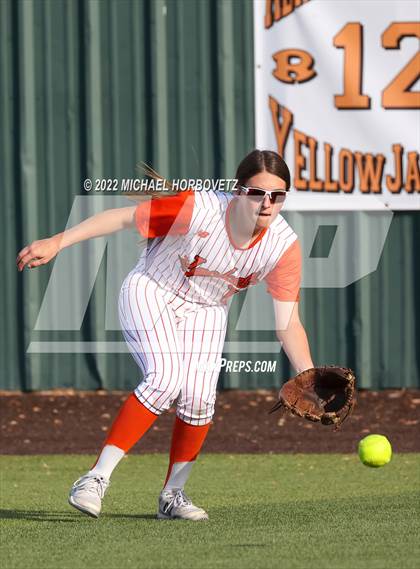 Thumbnail 1 in Rockwall vs. Rowlett (UIL 6A Bi-District) photogallery.