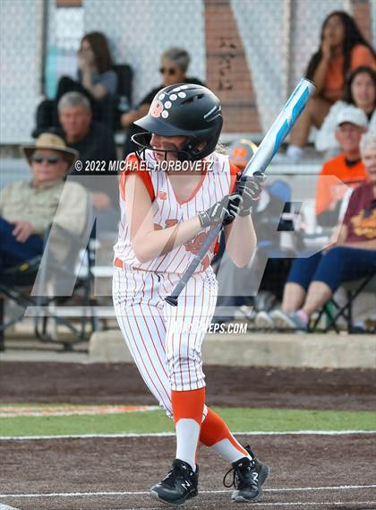 Thumbnail 2 in Rockwall vs. Rowlett (UIL 6A Bi-District) photogallery.