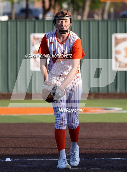 Thumbnail 1 in Rockwall vs. Rowlett (UIL 6A Bi-District) photogallery.