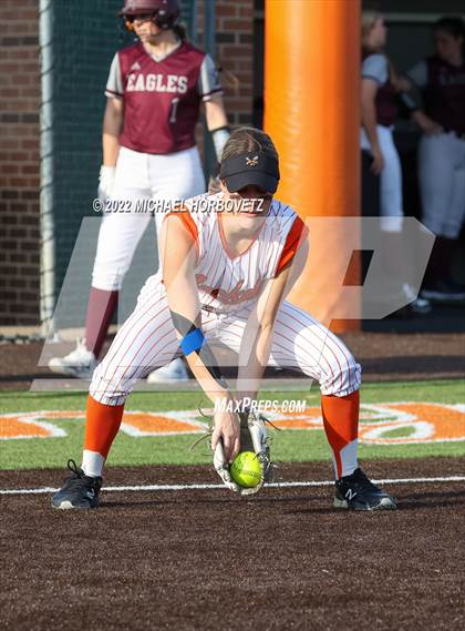 Thumbnail 3 in Rockwall vs. Rowlett (UIL 6A Bi-District) photogallery.