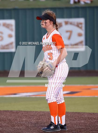 Thumbnail 2 in Rockwall vs. Rowlett (UIL 6A Bi-District) photogallery.