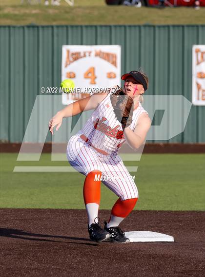 Thumbnail 3 in Rockwall vs. Rowlett (UIL 6A Bi-District) photogallery.