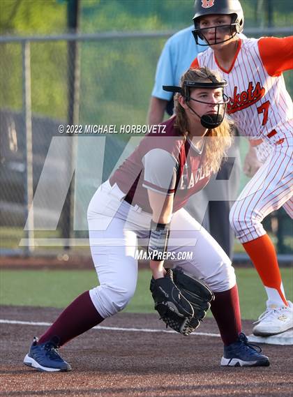 Thumbnail 3 in Rockwall vs. Rowlett (UIL 6A Bi-District) photogallery.