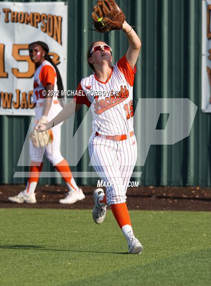 Thumbnail 1 in Rockwall vs. Rowlett (UIL 6A Bi-District) photogallery.